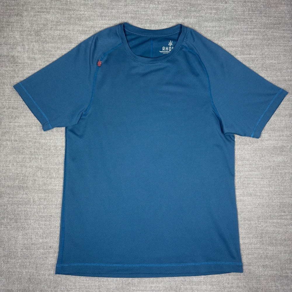 Rhone Reign Short Sleeve Training Tee Blue Textured Men Medium Performance Shirt